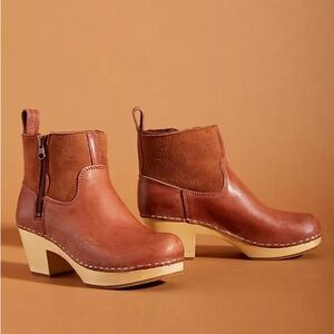 Swedish Hasbeens Zip It Shearling Boots EUC
